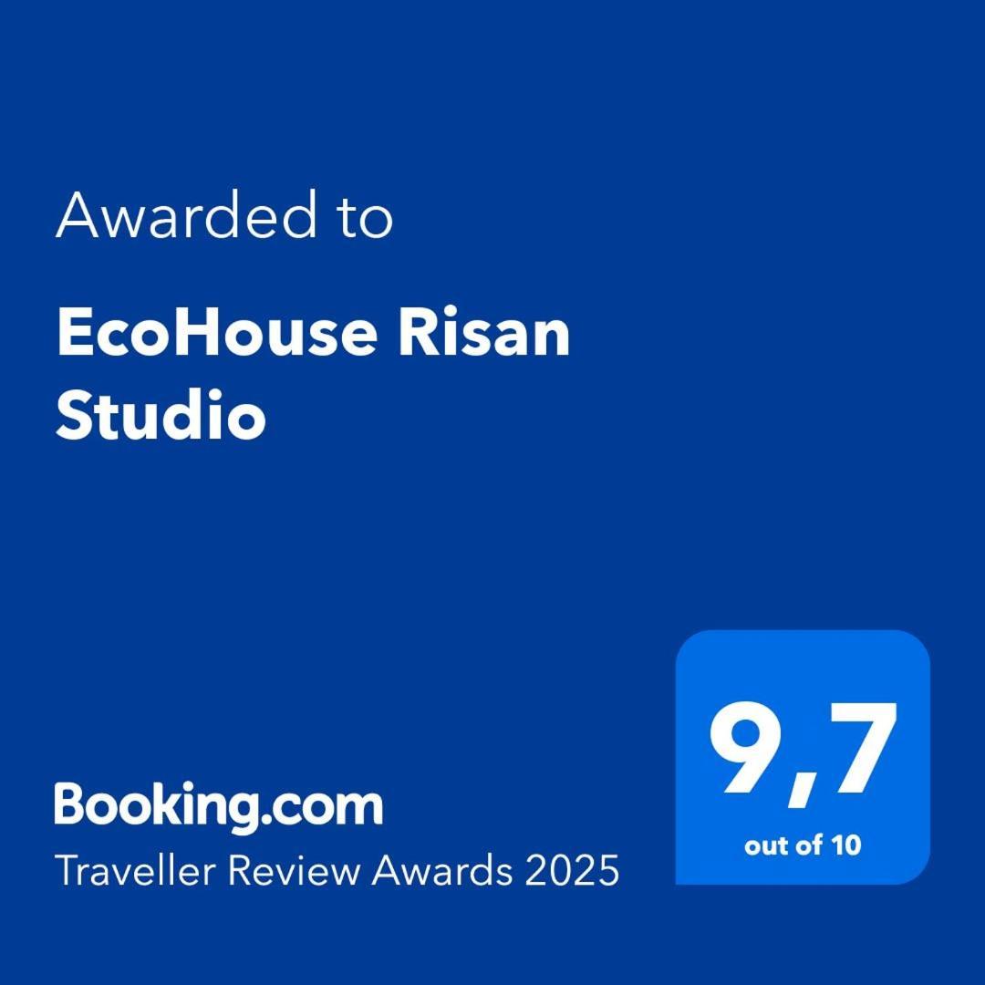 Ecohouse Risan Studio 외부 사진